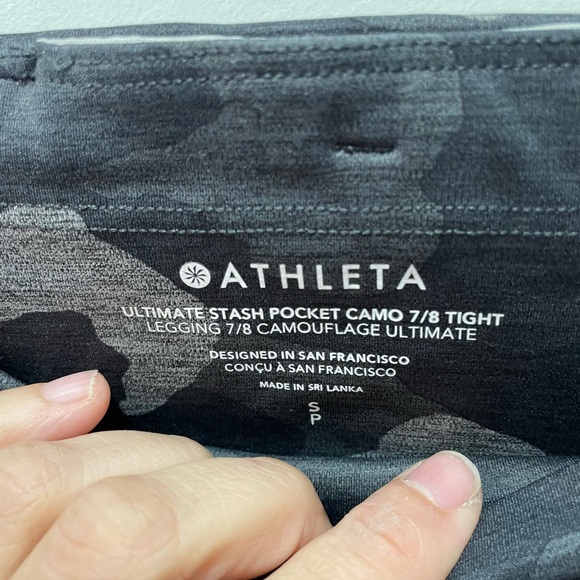 NWT Athleta Women’s Ultimate Camo 7/8 Tights Grey Workout Leggings size small - Picture 6 of 10